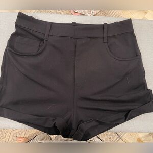 Lululemon Athletica pocket and belt loop casual Classic Black shirts